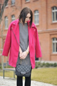 sukienka-w-stylu-lat-60