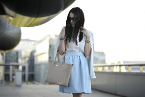 biała-marynarka-stylizacja