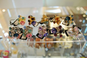 pierścionki-z-kryształami