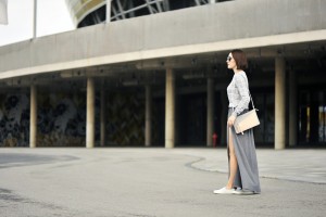 szara-dresowa-spódnica