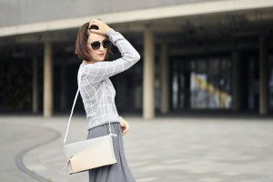 szara-długa-spódnica