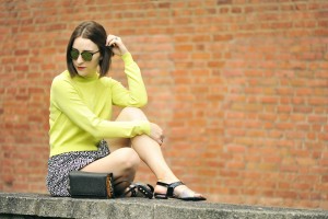 limonkowa-bluzka-stylizacja