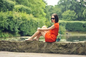 pomarańczowa-sukienka-stylizacja