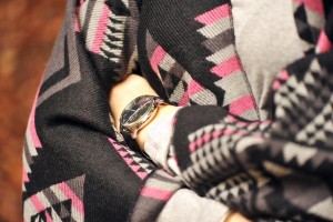 ponczo-w-azteckie-wzory