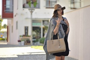 mała-czarna-sukienka