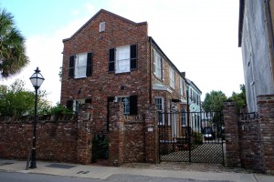 dom-z-czerwonej-cegły