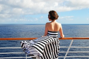 sukienka-bez-ramiączek