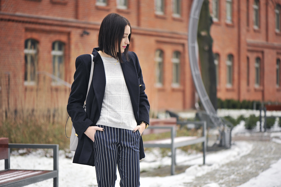 czy-łączy-się-paski-z-kratką