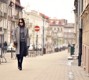 plisowana-spódnica-do-czego-nosić