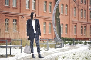 czy-łączy-się-paski-z-kratką