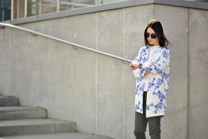 płaszcz-piankowy-w-kwiaty