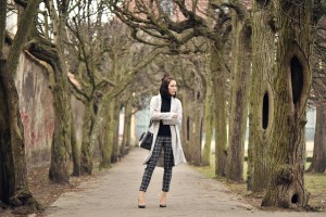 płaszcz-w-kratę-stylizacja