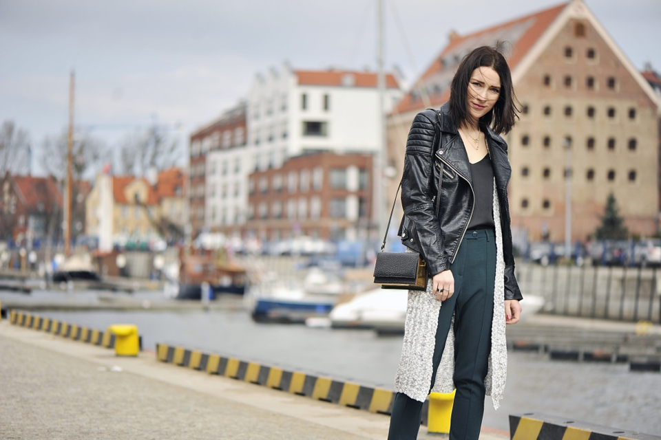 długi-sweter-do-krótkiej-kurtki