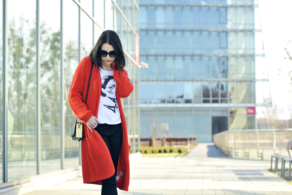 koszulka-z-autorską-grafiką