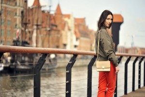 khaki-jacket-street-fashion