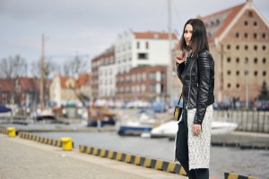 long-sweater-street-fashion