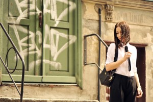 bluzka-z-kokardką-z-tasiemki