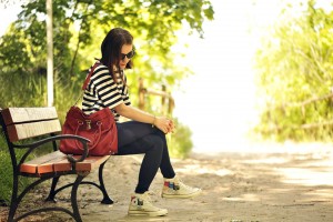 stylizacja-z-trampkami-converse