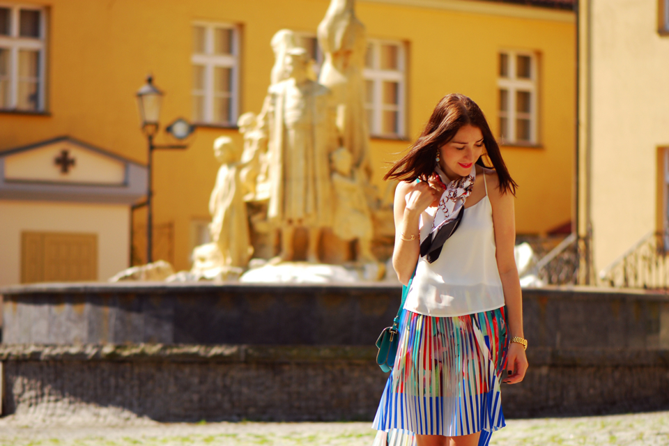 pleated-skirt-street-fashion
