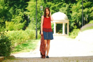 a-button-front-skirt-street-fashion