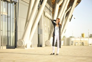 white-pants-street-fashion