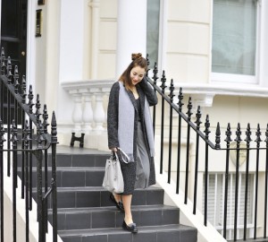 płaszcz-do-połowy-łydki-stylizacja