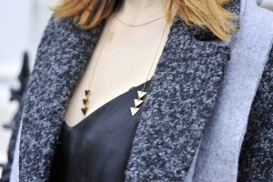 naszyjnik-z-trójkątem