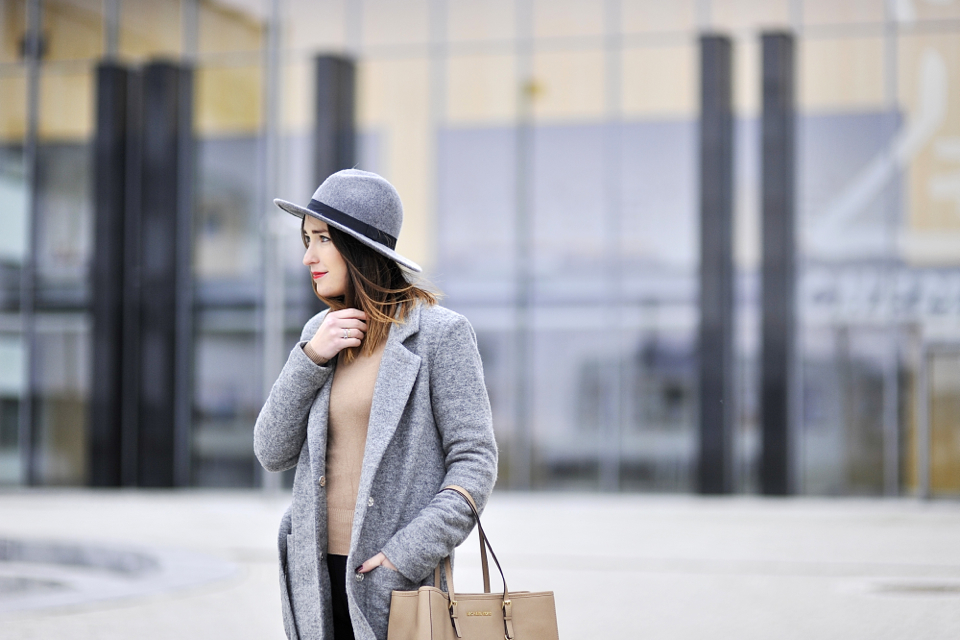 belted-robe-coat-street-style
