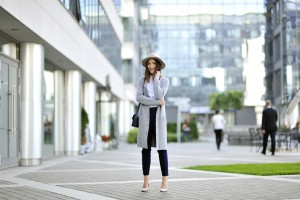 długi-kardigan-jak-nosić