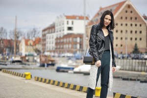 długi-kardigan-do-czego-nosić