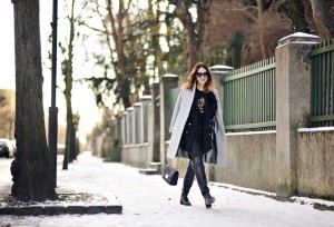 szary-płaszcz-stylizacja