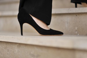 czarne-skórzane-szpilki-tallinder