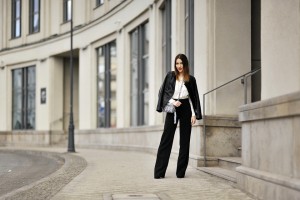 biała-koszula-stylizacja