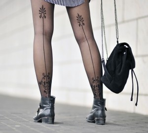 jak-nosić-rajstopy-we-wzory