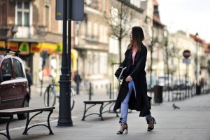 raw-jeans-street-style