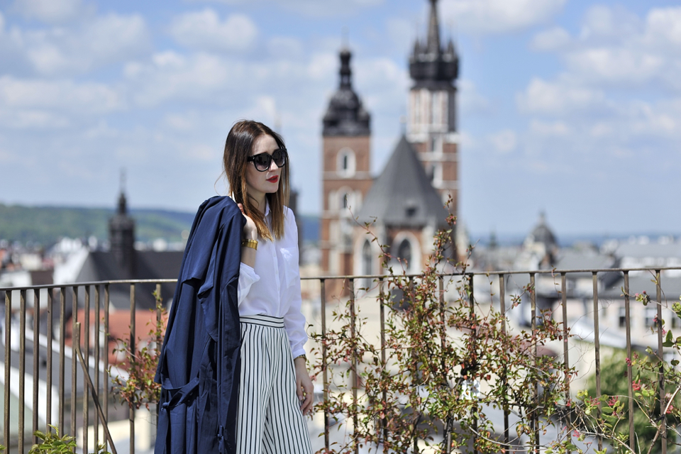 cienki luźny płaszcz stylizacja