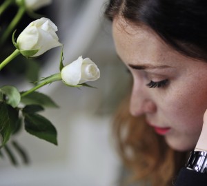 przedłużanie rzęs wady i zalety