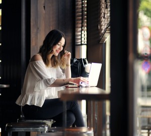 smart casual co to znaczy