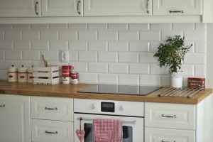 płytki-paryskie-metro-kuchnia-w-skandynawskim-stylu