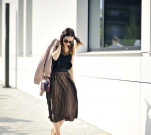 metaliczna-spódnica-stylizacja