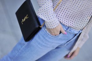 how-to-wear-pajama-blouse-as-daywear-and-look-chic