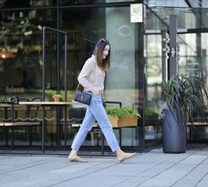 piżamowa-bluzka-stylizacja