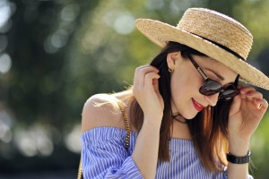 dekolt-typu-carmen-stylizacja