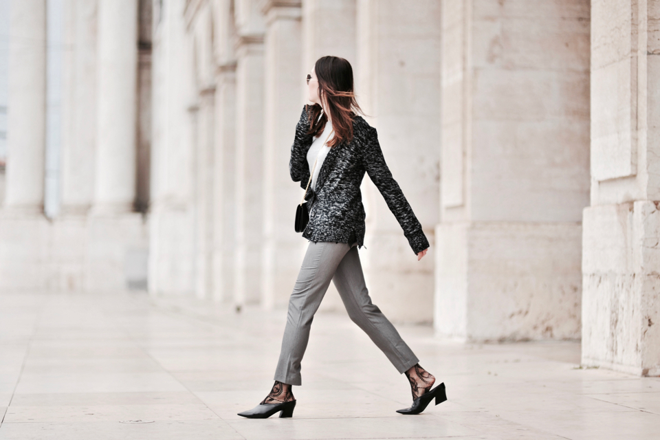 szare spodnie stylizacja