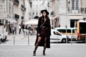 how-to-wear-velvet-clothes