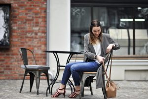 why-you-should-never-pretend-to-be-someone-else