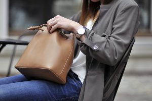 why-you-should-never-pretend-to-be-someone-else