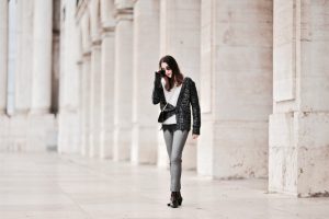 grey-pants-street-fashion