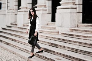 bell-sleeve-street-style