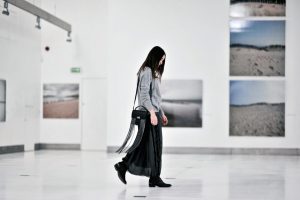 metaliczna-spódnica-jak-nosić